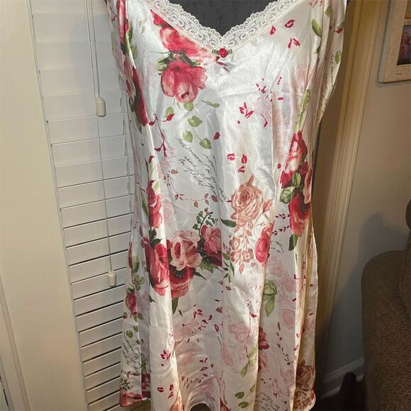 Delicates Women's M Vintage Floral Satin Robe & Dress Set Multicolor - Picture 2 of 16